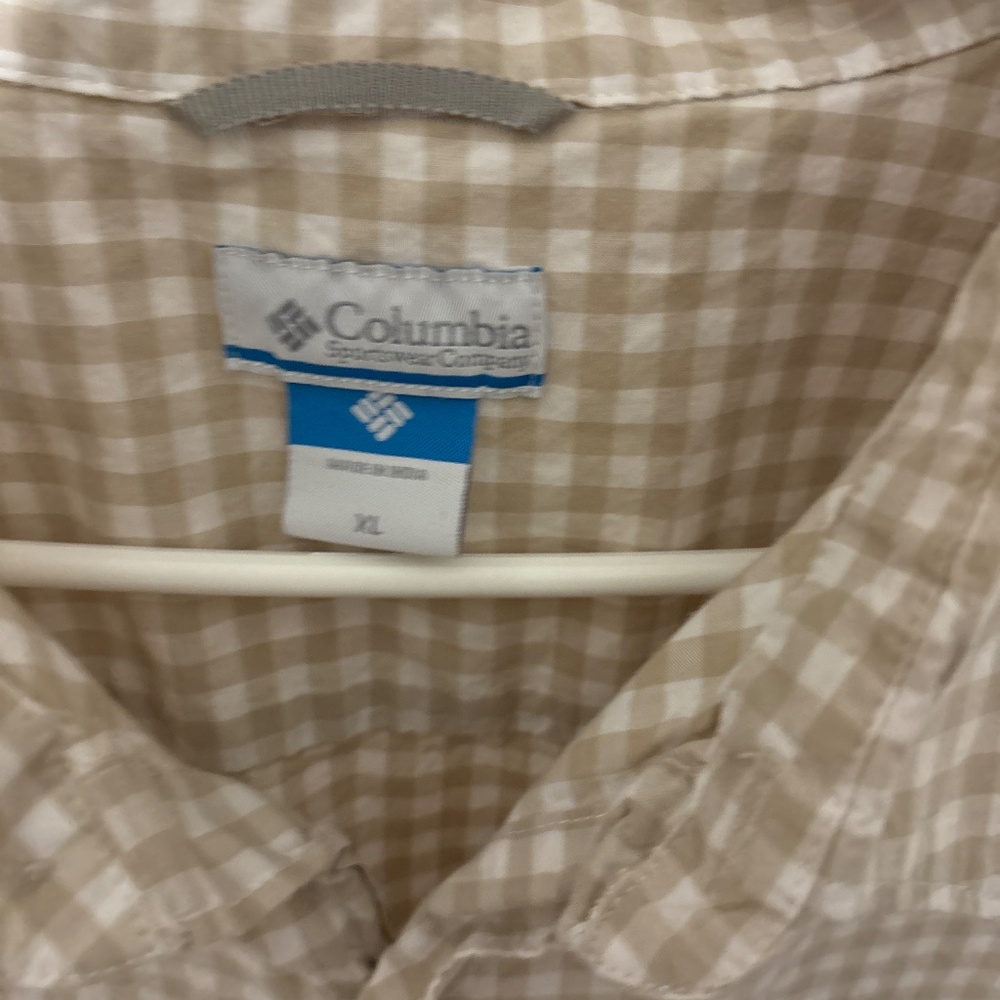 Columbia button Down shirt - Picture 2 of 2